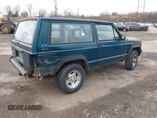 1996 Jeep Cherokee with VIN 1J4FJ27P1TL278991, listed as a IAAI auction lot 41463142 with 213,850 mi miles and . Bid and sale history available at DreamBid. Image 4.