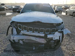 2025 Jeep Compass Sport with VIN 3C4NJDAN9ST516030, listed as a Copart auction lot 52292005 with 2,094 mi miles and Salvage title. Bid and sale history available at DreamBid. Image 5.