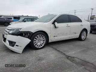 2011 Ford Fusion Hybrid with VIN 3FADP0L30BR270387, listed as a Copart auction lot 60156315 with 161,597 mi miles and Salvage title. Bid and sale history available at DreamBid. Image 1.