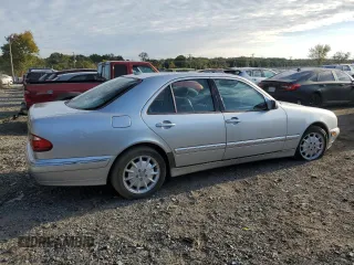 2001 Mercedes-Benz E-Class AWD with VIN WDBJF82J41X052567, listed as a Copart auction lot 75853904 with 111,491 mi miles and Clean Title. Bid and sale history available at carsss.com. Image 3.