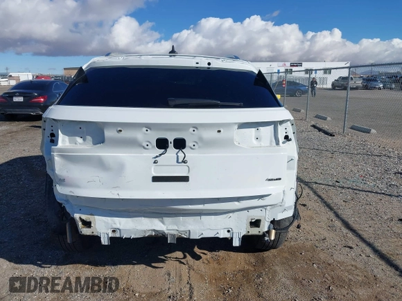 2024 Volkswagen Atlas SE with VIN 1V2KE2CA8RC231006, listed as a IAAI auction lot 41741151 with 15,291 mi miles and . Bid and sale history available at DreamBid. Image 17.