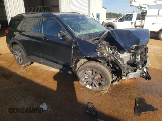 2023 Ford Explorer XLT z VIN 1FMSK8DH1PGB80247, wystawiony jako Copart lot #87735765 z przebiegiem Nie podano mil oraz Szkoda całkowita • Salvage title. Historia ofert i sprzedaży dostępna na DreamBid. Obrazek 4.