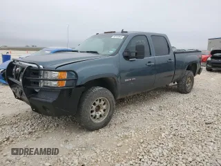 2009 GMC Sierra 2500HD SLT z VIN 1GTHK63609F152337, wystawiony jako Copart lot #45722975 z przebiegiem 251 993 mil mil oraz Szkoda całkowita • Salvage title. Historia ofert i sprzedaży dostępna na DreamBid. Obrazek 1.