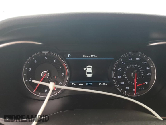 2020 Genesis G70 2.0T with VIN KMTG34LA4LU053431, listed as a Copart auction lot 60697685 with 91,626 mi miles and Salvage title. Bid and sale history available at DreamBid. Image 9.