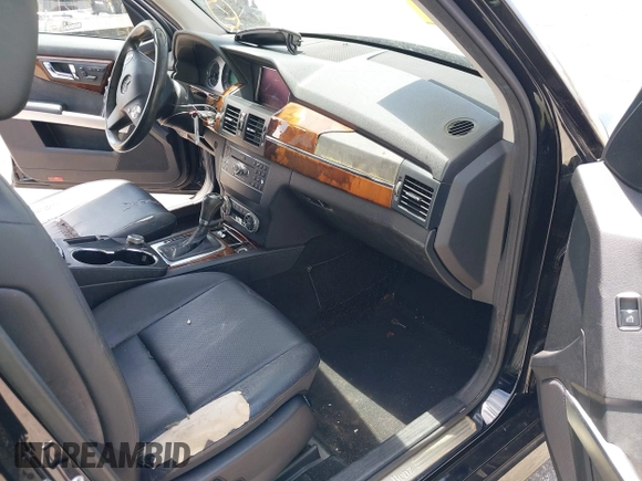 2011 Mercedes-Benz GLK 350 with VIN WDCGG5GB7BF657953, listed as a IAAI auction lot 42156580 with 187,458 mi miles and . Bid and sale history available at DreamBid. Image 5.