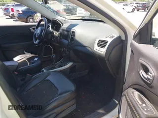 2020 Jeep Compass Latitude with VIN 3C4NJDBBXLT219466, listed as a IAAI auction lot 39766901 with 147,492 mi miles and . Bid and sale history available at DreamBid. Image 5.