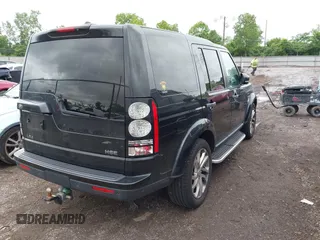 2016 Land Rover LR4 HSE z VIN SALAG2V62GA824572, wystawiony jako IAAI lot #42325449 z przebiegiem 76 180 mil mil oraz . Historia ofert i sprzedaży dostępna na DreamBid. Obrazek 4.