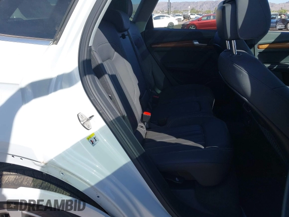 2023 Audi Q5 S line Premium Plus z VIN WA1EAAFY1P2127967, wystawiony jako IAAI lot #42327485 z przebiegiem 52 754 mil mil oraz . Historia ofert i sprzedaży dostępna na DreamBid. Obrazek 8.