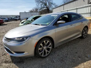2015 Chrysler 200 Limited with VIN 1C3CCCAB1FN640322, listed as a Copart auction lot 50251365 with 117,603 mi miles and Salvage Title. Bid and sale history available at DreamBid. Image 1.
