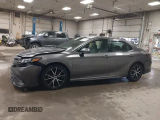 2022 Toyota Camry SE with VIN 4T1G11AK9NU074952, listed as a IAAI auction lot 41829075 with 37,315 mi miles. Bid and sale history available at carsss.com. Image 14.