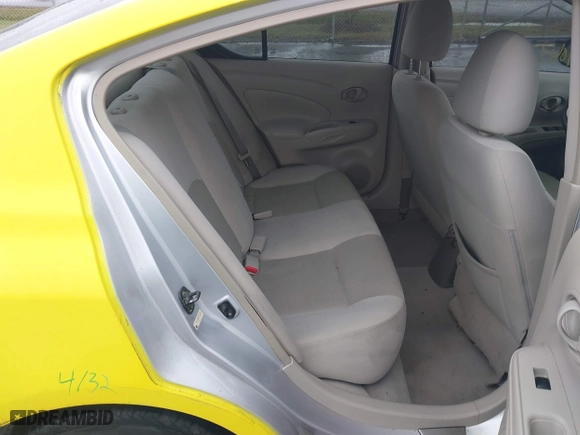 2012 Nissan Versa SV with VIN 3N1CN7AP9CL852473, listed as a IAAI auction lot 40433182 with 87,810 mi miles. Bid and sale history available at carsss.com. Image 8.