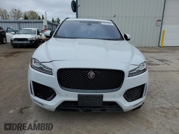 2020 Jaguar F-Pace 25t Checkered Flag Edition with VIN SADCP2FX6LA662984, listed as a Copart auction lot 55518465 with 39,981 mi miles and Clean title. Bid and sale history available at DreamBid. Image 5.