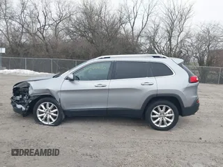 2017 Jeep Cherokee Limited with VIN 1C4PJLDB2HW517656, listed as a IAAI auction lot 41544650 with 143,309 mi miles. Bid and sale history available at carsss.com. Image 15.