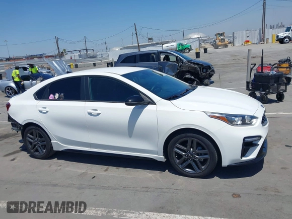 2021 Kia Forte GT-Line with VIN 3KPF34AD8ME284470, listed as a IAAI auction lot 42325550 with 40,600 mi miles and . Bid and sale history available at DreamBid. Image 14.