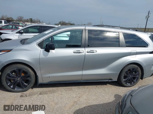 2021 Toyota Sienna XSE with VIN 5TDDRKEC6MS047574, listed as a IAAI auction lot 41688890 with 54,228 mi miles and . Bid and sale history available at DreamBid. Image 14.