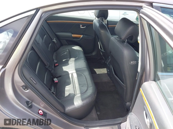 2006 Hyundai Azera SE with VIN KMHFC46F06A107049, listed as a IAAI auction lot 42638717 with 158,094 mi miles and . Bid and sale history available at DreamBid. Image 8.