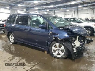 2018 Toyota Sienna LE Auto Access Seat with VIN 5TDKZ3DC5JS903117, listed as a Copart auction lot 46122665 with 83,851 mi miles and Salvage Title. Bid and sale history available at carsss.com. Image 4.