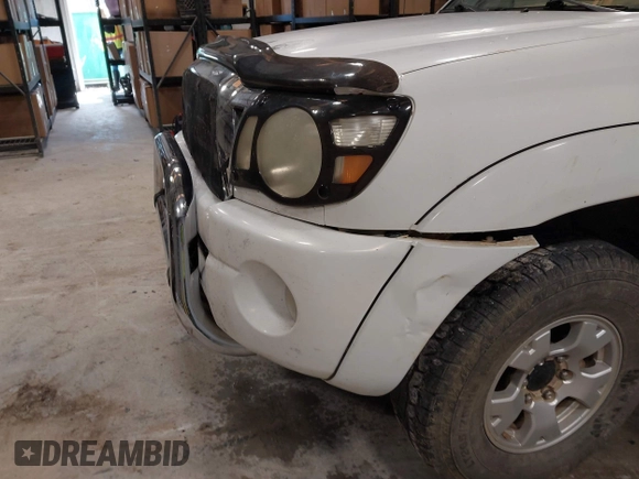 2007 Toyota Tacoma with VIN 3TMLU42N57M011309, listed as a IAAI auction lot 41640113 with Not Provided miles and . Bid and sale history available at DreamBid. Image 6.