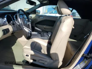 2008 Ford Mustang GT Deluxe z VIN 1ZVHT85H085155666, wystawiony jako Copart lot #47425595 z przebiegiem Nie podano mil oraz Szkody całkowita. Historia ofert i sprzedaży dostępna na DreamBid. Obrazek 7.