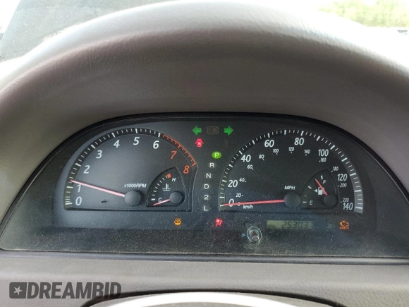 2002 Toyota Camry XLE z VIN 4T1BF32K02U034535, wystawiony jako Copart lot #53894995 z przebiegiem 253 037 mil mil oraz Szkoda całkowita • Salvage title. Historia ofert i sprzedaży dostępna na DreamBid. Obrazek 9.