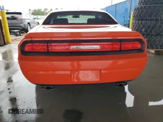 2009 Dodge Challenger R/T z VIN 2B3LJ54T69H588556, wystawiony jako Copart lot #56277855 z przebiegiem 47 405 mil mil oraz Szkoda całkowita • Salvage title. Historia ofert i sprzedaży dostępna na DreamBid. Obrazek 6.