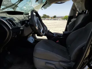 2013 Toyota Prius One z VIN JTDKN3DU7D0345945, wystawiony jako Copart lot #57703325 z przebiegiem Nie podano mil oraz Szkoda całkowita • Salvage title. Historia ofert i sprzedaży dostępna na DreamBid. Obrazek 7.