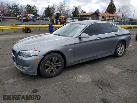2013 BMW 5 Series 528i xDrive with VIN WBAXH5C53DDW15133, listed as a Copart auction lot 49811025 with 114,039 mi miles and Salvage Title. Bid and sale history available at carsss.com. Image 1.