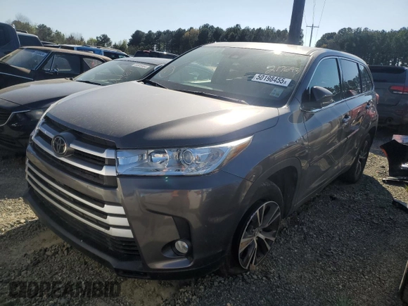 2017 Toyota Highlander LE z VIN 5TDZZRFH1HS217693, wystawiony jako Copart lot #50198455 z przebiegiem 67 912 mil mil oraz Szkoda całkowita • Salvage title. Historia ofert i sprzedaży dostępna na DreamBid. Obrazek 1.