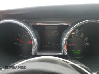 2007 Ford Mustang Deluxe z VIN 1ZVFT80N275364703, wystawiony jako Copart lot #56668525 z przebiegiem 183 132 mil mil oraz Czysty tytuł • Clean title. Historia ofert i sprzedaży dostępna na DreamBid. Obrazek 9.