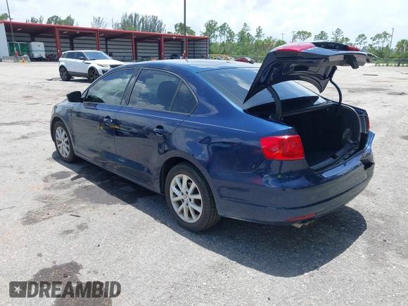 2012 Volkswagen Jetta SE with VIN 3VWDP7AJ4CM370055, listed as a IAAI auction lot 42501456 with 90,800 mi miles and . Bid and sale history available at DreamBid. Image 3.