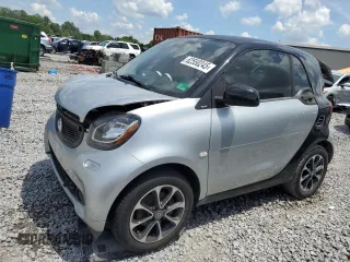 2016 Smart fortwo Passion with VIN WMEFJ5DA8GK059658, listed as a Copart auction lot 62550245 with 31,332 mi miles and Clean title. Bid and sale history available at DreamBid. Image 1.