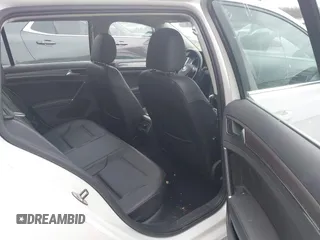 2017 Volkswagen Golf S z VIN 3VWH17AU8HM515411, wystawiony jako IAAI lot #41931252 z przebiegiem 106 421 mil mil oraz . Historia ofert i sprzedaży dostępna na DreamBid. Obrazek 8.