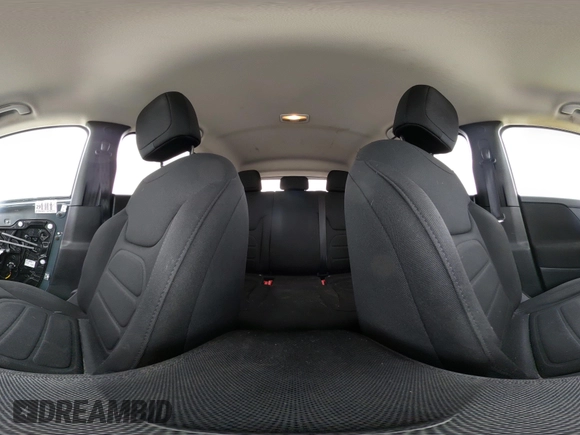 2018 Jeep Renegade Latitude with VIN ZACCJABB6JPJ06962, listed as a IAAI auction lot 41277869 with 87,915 mi miles. Bid and sale history available at carsss.com. Image 19.