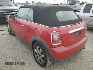 2010 MINI Convertible с VIN WMWMR3C56ATU97164, выставлен на аукционе Copart как лот 83908904 с пробегом 153 936 миль миль и Списание • Salvage title. История ставок и продаж доступна на DreamBid. Изображение 2.