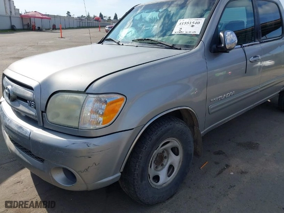 2005 Toyota Tundra SR5 with VIN 5TBET34125S464051, listed as a IAAI auction lot 41551540 with 374,191 mi miles. Bid and sale history available at carsss.com. Image 19.