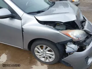 2012 Mazda Mazda3 i Touring with VIN JM1BL1L81C1588481, listed as a IAAI auction lot 41918702 with 189,344 mi miles. Bid and sale history available at carsss.com. Image 17.