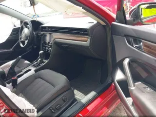 2022 Volkswagen Passat 2.0T Limited Edition with VIN 1VWBA7A30NC010134, listed as a IAAI auction lot 42052451 with 24,923 mi miles. Bid and sale history available at carsss.com. Image 5.