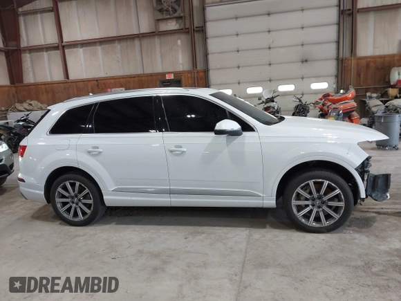 2017 Audi Q7 Premium Plus z VIN WA1LAAF76HD044846, wystawiony jako IAAI lot #42213407 z przebiegiem 105 695 mil mil oraz . Historia ofert i sprzedaży dostępna na DreamBid. Obrazek 14.