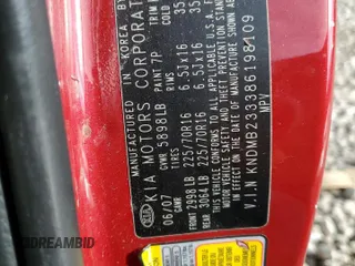 2008 Kia Sedona EX with VIN KNDMB233386198109, listed as a Copart auction lot 86275264 with 176,894 mi miles and Salvage Title. Bid and sale history available at carsss.com. Image 15.