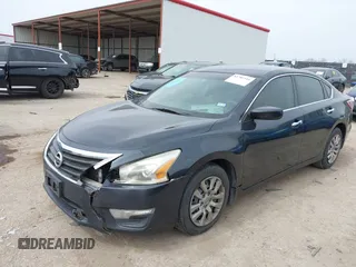 2013 Nissan Altima 2.5 S with VIN 1N4AL3AP5DN416696, listed as a IAAI auction lot 41786541 with 228,482 mi miles and . Bid and sale history available at carsss.com. Image 17.