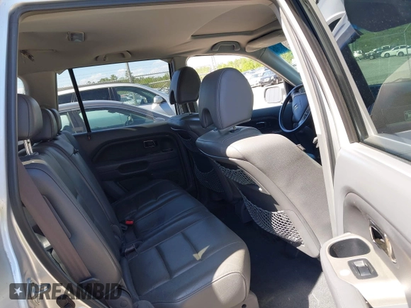 2008 Honda Pilot EX-L z VIN 5FNYF28598B006485, wystawiony jako IAAI lot #42016375 z przebiegiem 218 558 mil mil oraz . Historia ofert i sprzedaży dostępna na DreamBid. Obrazek 8.
