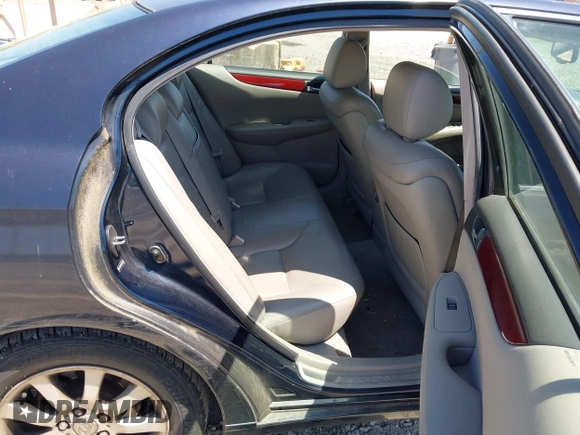 2004 Lexus ES 350 with VIN JTHBA30G340011986, listed as a IAAI auction lot 42077593 with 211,467 mi miles and . Bid and sale history available at DreamBid. Image 8.