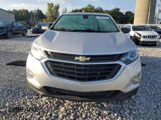 2020 Chevrolet Equinox LS z VIN 2GNAXSEV9L6222054, wystawiony jako Copart lot #70591174 z przebiegiem Nie podano mil oraz Czysty tytuł • Clean title. Historia ofert i sprzedaży dostępna na DreamBid. Obrazek 5.