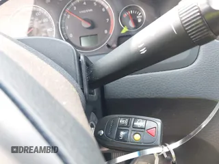 2004 Volvo S60 с VIN YV1RS61T742324600, выставлен на аукционе IAAI как лот 42418865 с пробегом 233 502 миль миль и . История ставок и продаж доступна на DreamBid. Изображение 11.