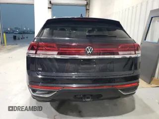 2024 Volkswagen Atlas SE with VIN 1V2WE2CA3RC221565, listed as a Copart auction lot 50817605 with 8,884 mi miles and Salvage title. Bid and sale history available at DreamBid. Image 6.