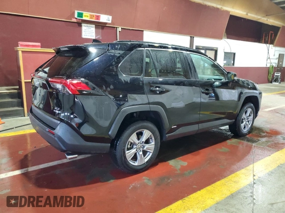 2023 Toyota RAV4 Hybrid XLE with VIN 4T3RWRFV9PU091336, listed as a Copart auction lot 52909285 with 39,347 mi miles and Clean Title. Bid and sale history available at carsss.com. Image 3.