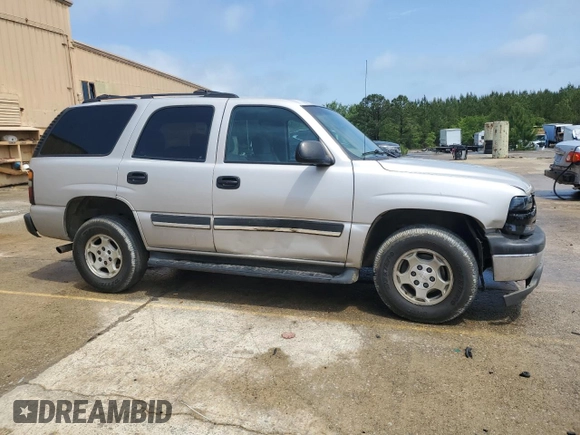 2004 Chevrolet Tahoe LS z VIN 1GNEC13V04J307606, wystawiony jako Copart lot #51999585 z przebiegiem 262 220 mil mil oraz Szkoda całkowita • Salvage title. Historia ofert i sprzedaży dostępna na DreamBid. Obrazek 4.