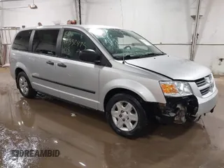 2008 Dodge Grand Caravan SE z VIN 2D8HN44HX8R772522, wystawiony jako IAAI lot #41332495 z przebiegiem 55 125 mil mil oraz . Historia ofert i sprzedaży dostępna na DreamBid. Obrazek 1.