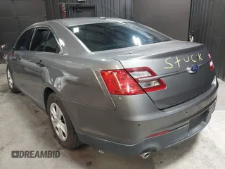2015 Ford Police Interceptor z VIN 1FAHP2MK4FG119536, wystawiony jako IAAI lot #41635340 z przebiegiem 165 322 mil mil oraz . Historia ofert i sprzedaży dostępna na DreamBid. Obrazek 3.