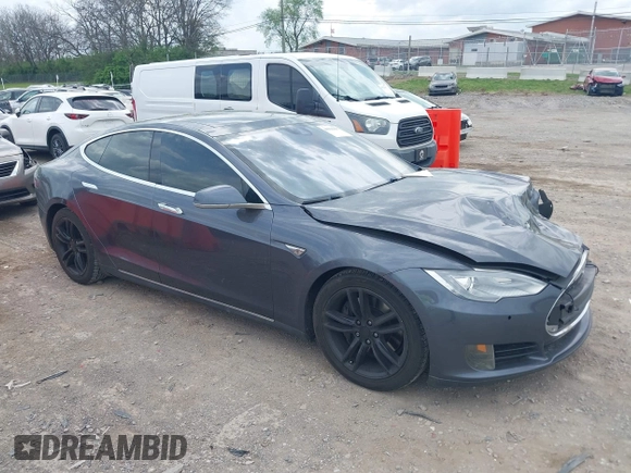 2016 Tesla Model S 90D with VIN 5YJSA1E27GF129130, listed as a IAAI auction lot 41922227 with 134,422 mi miles and . Bid and sale history available at DreamBid. Image 1.